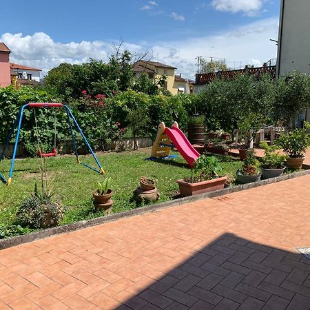 Violet - La Casa Del Pucci Daire Lucca Dış mekan fotoğraf